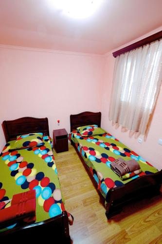 Двухместный (Двухместный номер с 2 отдельными кроватями) гостевого дома Дон, Тбилиси