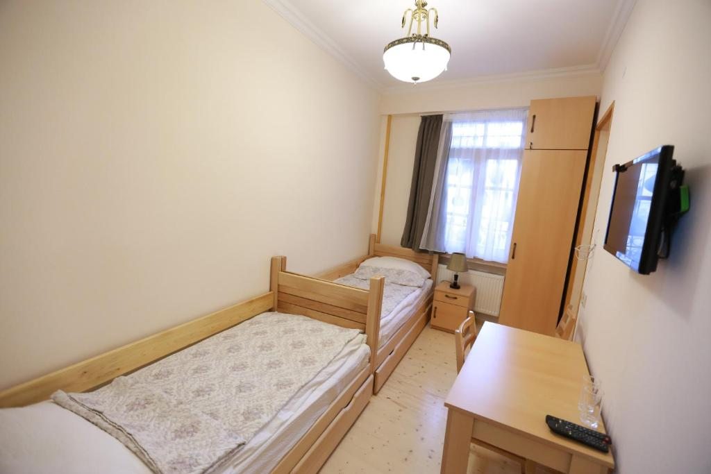 Двухместный (Небольшой двухместный номер с 2 отдельными кроватями) гостевого дома Гоари, Тбилиси