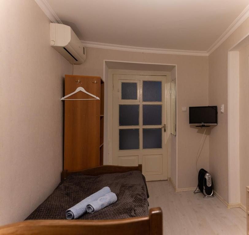 Двухместный (Двухместный номер с 2 отдельными кроватями и общей ванной комнатой) гостевого дома Hello, Тбилиси