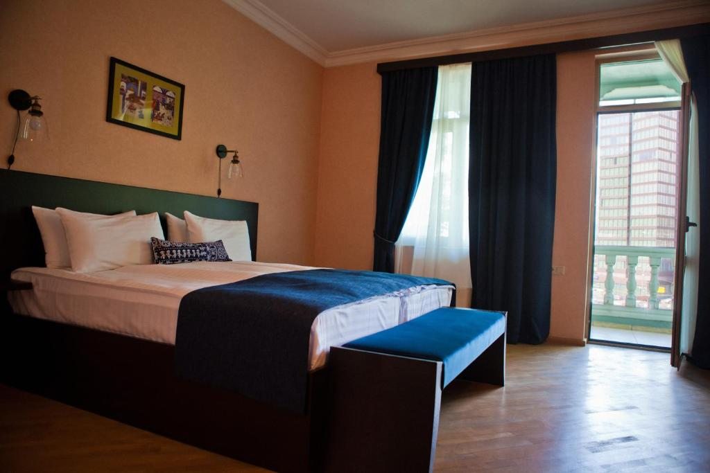 Сьюит (Улучшенный люкс) отеля Bella Casa, Тбилиси