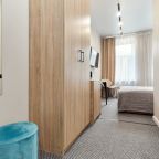 Двухместный (Бюджетный номер с видом на крышу), Гостиница Mix Hotels Nevsky 47