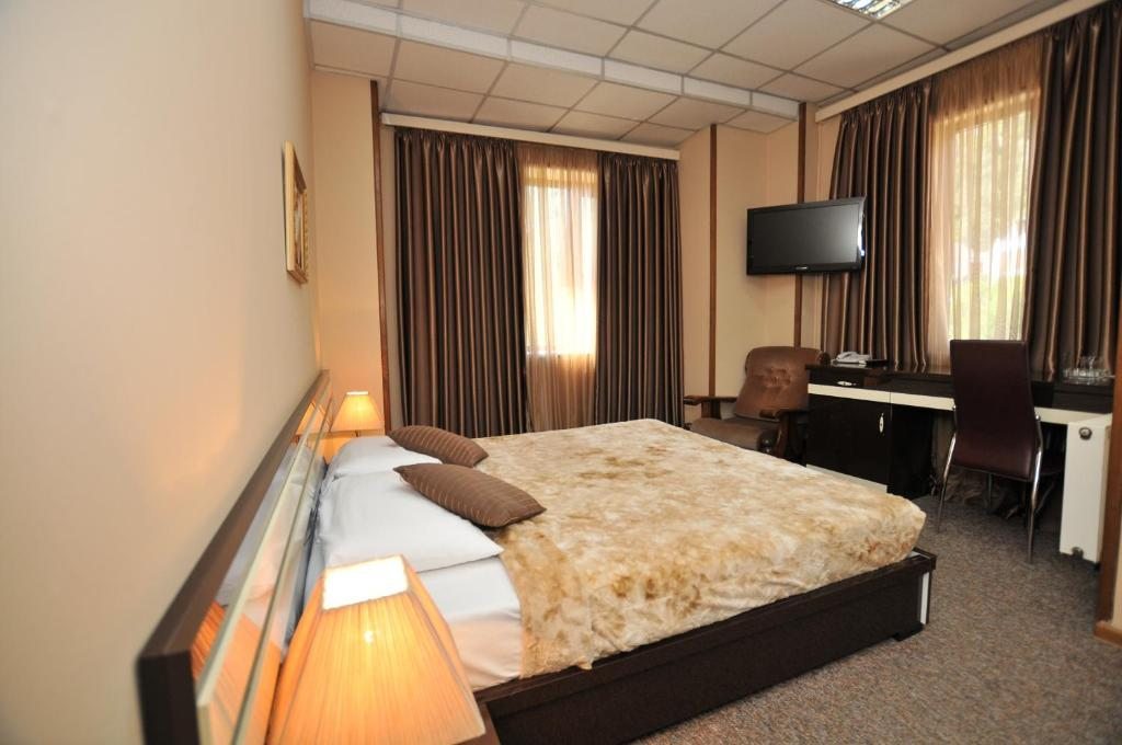 Двухместный (Двухместный номер с 1 кроватью) отеля Diplomat, Тбилиси