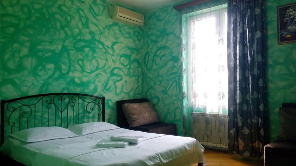 Двухместный (Стандартный номер с кроватью размера «king-size») отеля Isani, Тбилиси