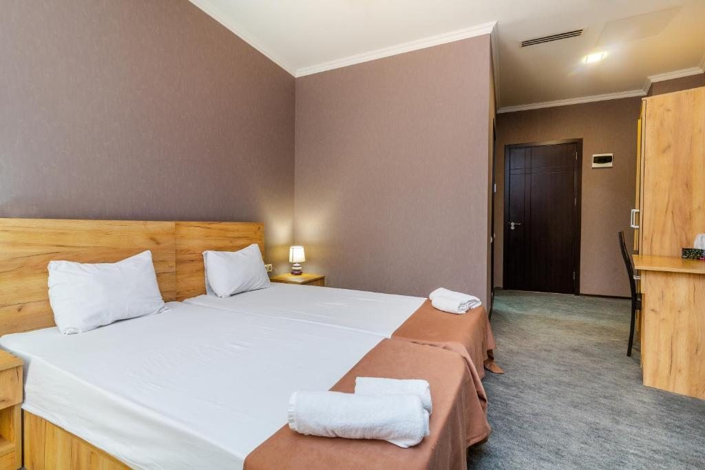 Двухместный (Стандартный двухместный номер с 2 отдельными кроватями) отеля Marlyn, Тбилиси