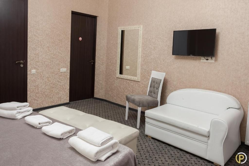 Двухместный (Двухместный номер с 1 кроватью и видом на город) отеля Piazza, Тбилиси