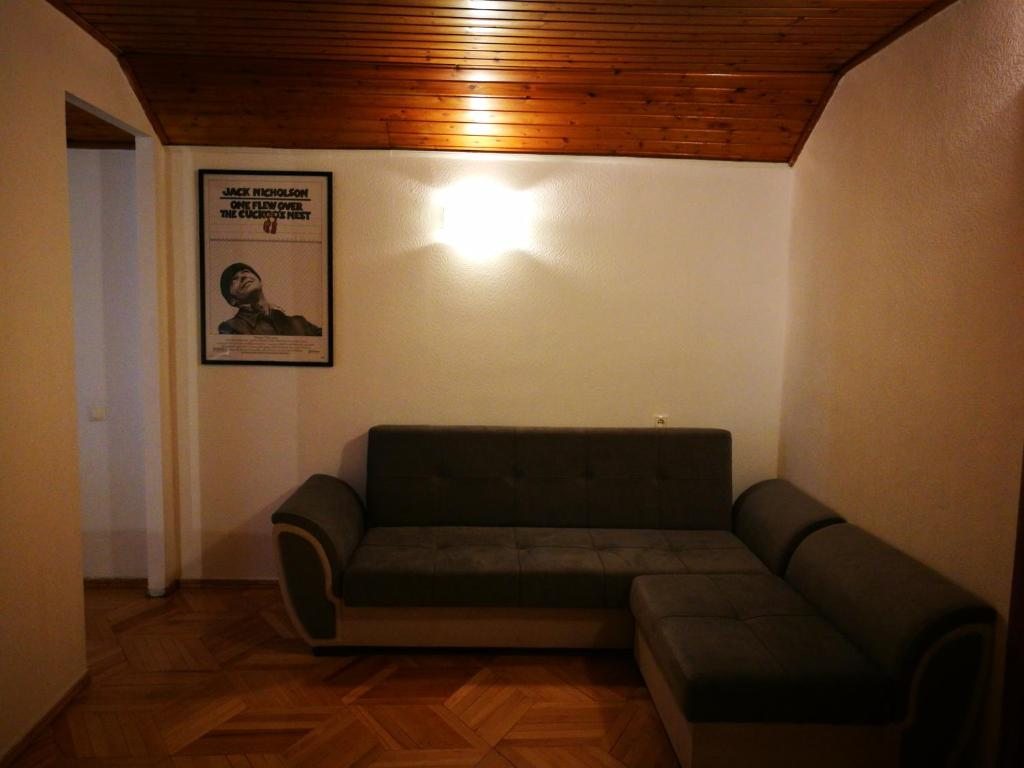 Двухместный (Стандартный номер с 2 односпальными кроватями и диваном) отеля Salo, Тбилиси