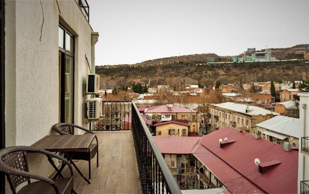 Апартаменты (Апартаменты с балконом) отеля Сололаки, Тбилиси