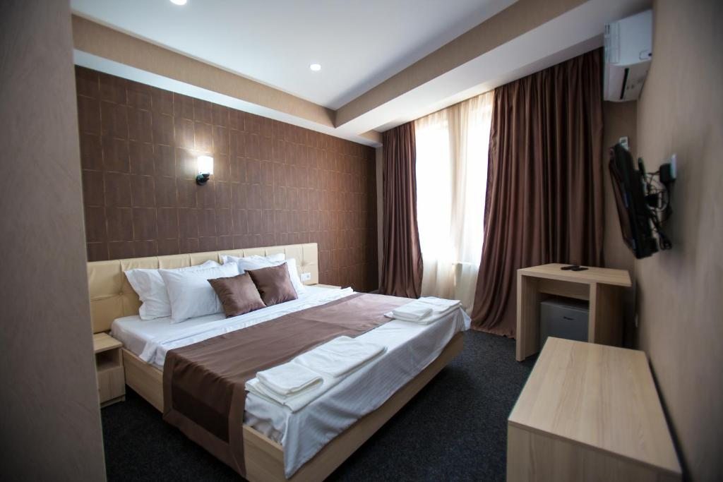 Двухместный (Стандартный номер с кроватью размера «king-size») отеля Voyager, Тбилиси