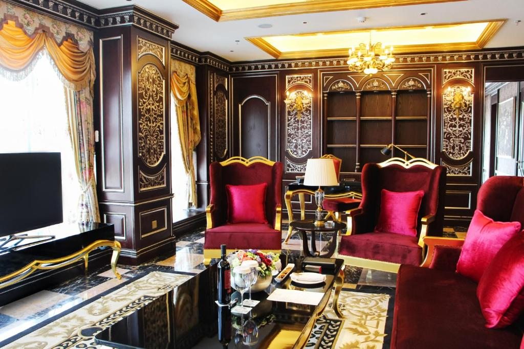 Сьюит (Люкс «Премиум» Dark) отеля Hotels & Preference Hualing Tbilisi, Тбилиси