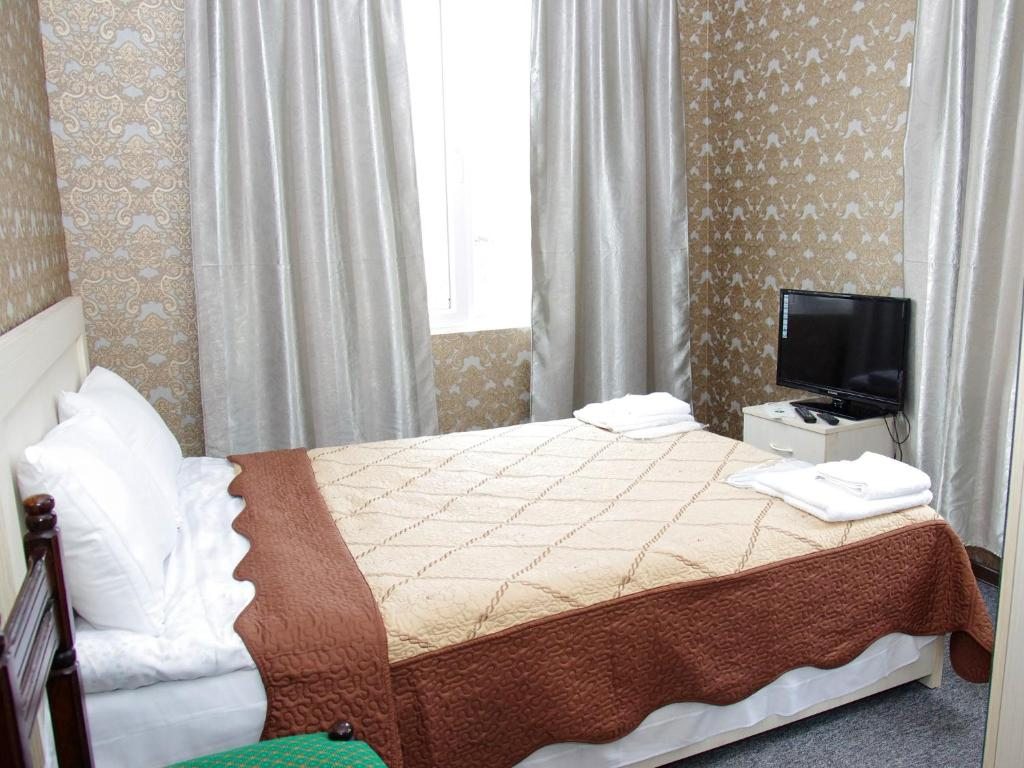 Двухместный (Улучшенный двухместный номер с 1 кроватью) отеля King Edward, Тбилиси