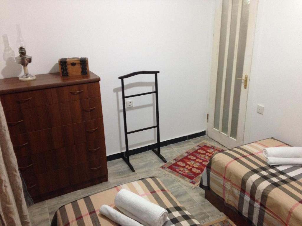 Двухместный (Бюджетный двухместный номер с 2 отдельными кроватями) отеля Кипиани, Тбилиси