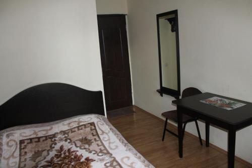 Двухместный (Классический двухместный номер с 1 кроватью) отеля Leader Inn, Тбилиси