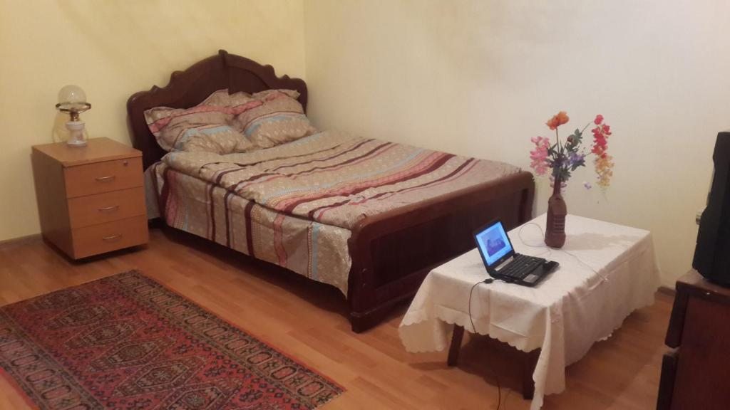 Семейный (Семейный номер с общей ванной комнатой) гостевого дома Лимон, Тбилиси