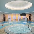 Бассейн, Спа-отель Kaiserhof Hotel & SPA