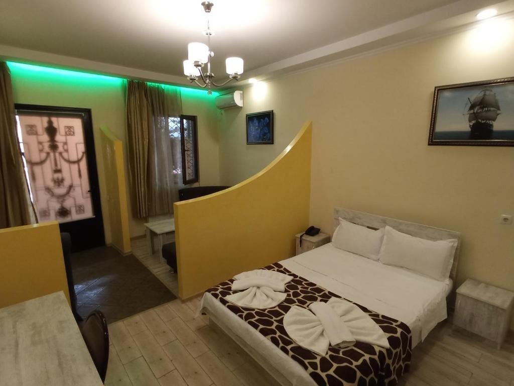 Двухместный (Номер Делюкс с кроватью размера «king-size») отеля Old Avlabari, Тбилиси