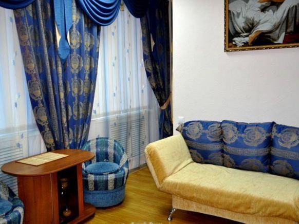 Фотография номера гостиницы У Двух львов