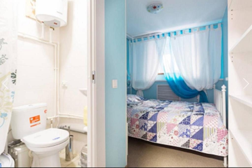 Двухместный (Двухместный номер с 1 кроватью и собственной ванной комнатой) отеля Economy Studio на Марата, Санкт-Петербург