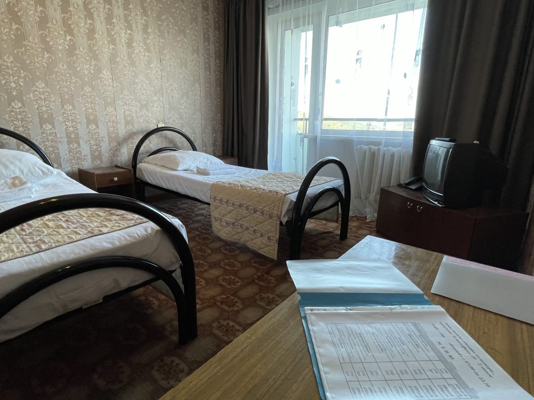 Трехместный (Эконом двухкомнатный з-местный) гостиницы Гранит, Владивосток
