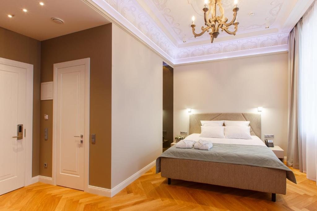 Сьюит (Люкс с кроватью размера «king-size») отеля Итальянская, 29, Санкт-Петербург