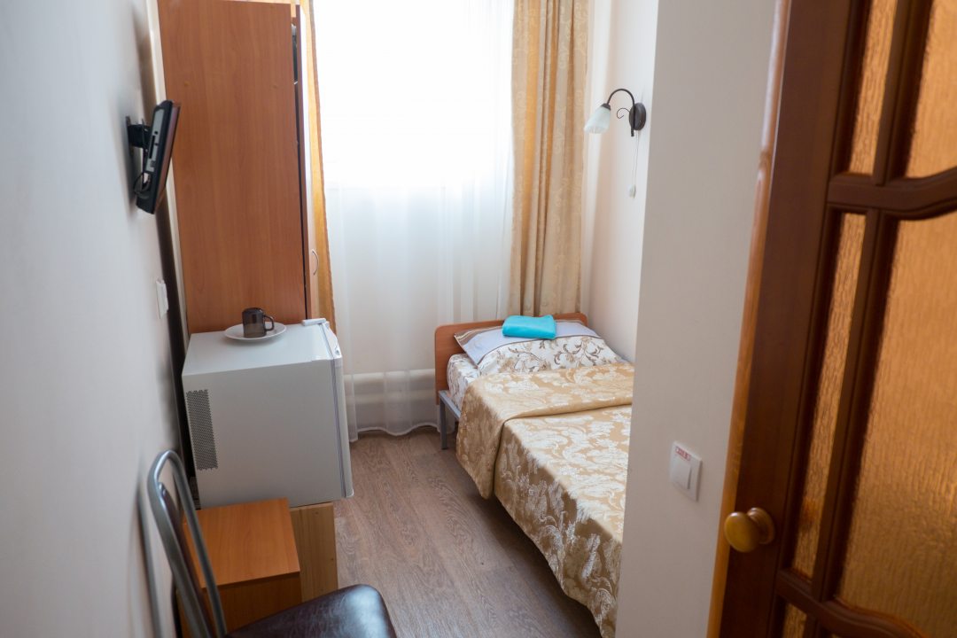 Одноместный (Одноместный номер 2 категории с сан.узлом и душем на этаж) гостиницы Фатима, Казань