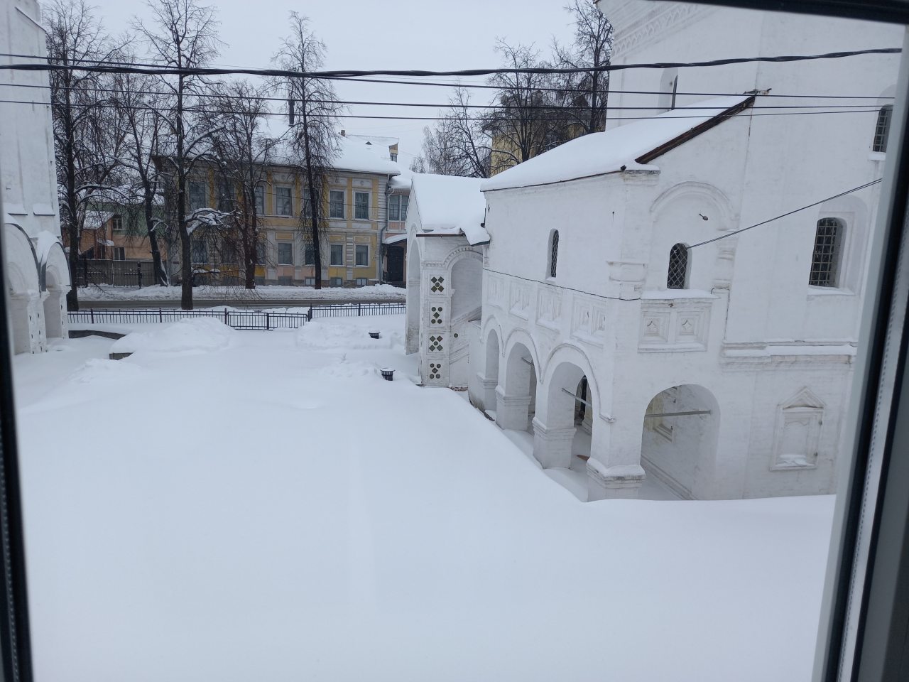 Вид из окна. 2 этаж