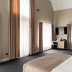 Сьюит (Люкс Двухкомнатный), Отель Талес