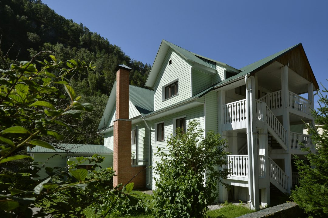 Загородный отель Ареда 1 — Mountain Hotel, Чемал