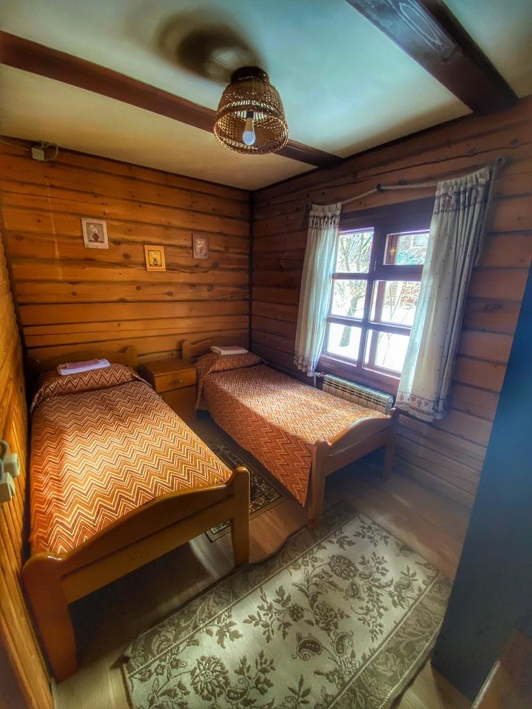 Двухместный (Двухместный номер с 2 отдельными кроватями) базы отдыха Кедровый остров, Чепош