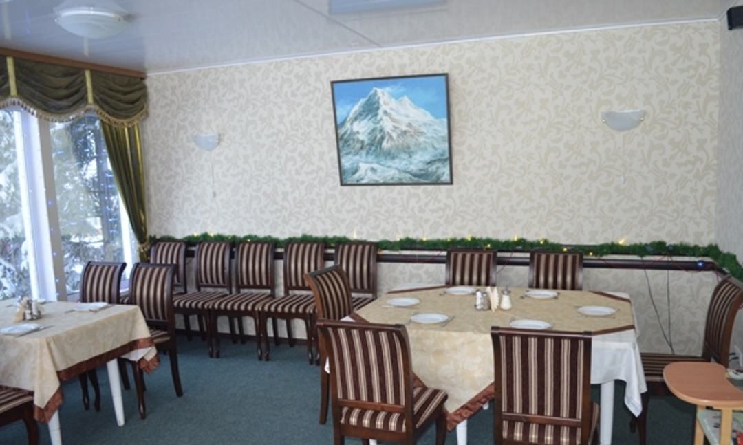 Ресторан, Отель Тирольский
