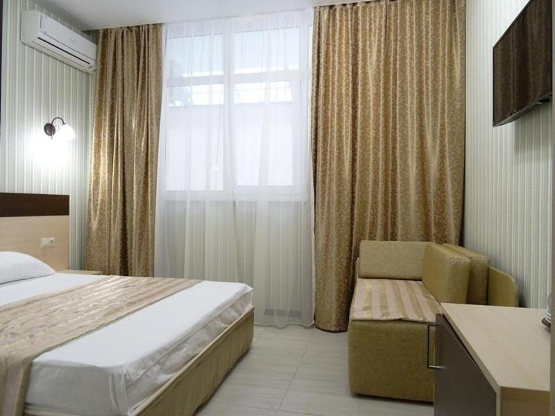 Двухместный (Бюджетный двухместный номер с 1 кроватью или 2 отдельными кроватями) отеля Феникс, Лазаревское