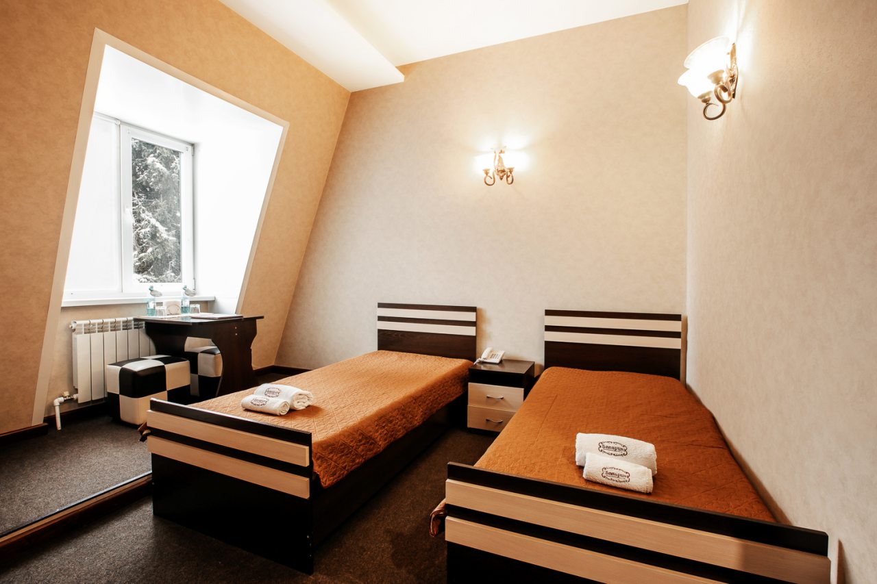 Двухместный (Двухместный номер с двумя односпальными кроватями) отеля Бавария, Майма