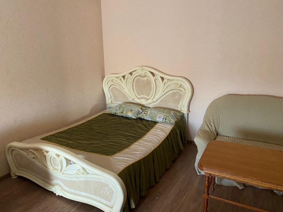 Трёхместный и более (трехместный с собственной ванной комнатой) гостиницы Гостевой дом, Славянск-на-Кубани