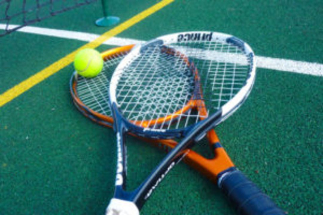 Ракетки для большого тенниса, База отдыха Розовая Дача