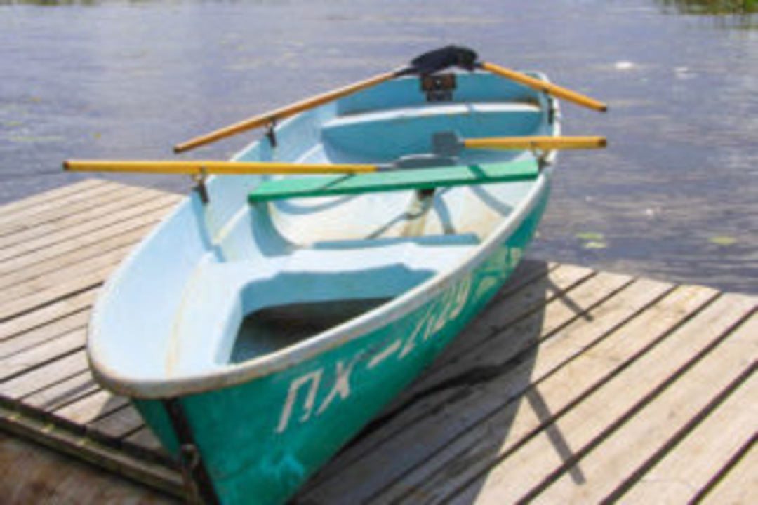 Предоставляются лодки различных видов, База отдыха Розовая Дача