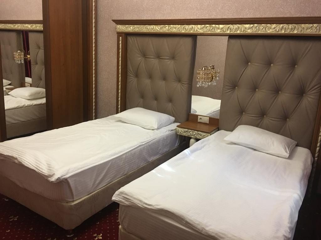 Двухместный (Стандарт с двумя раздельными кроватями) гостиницы Империя, Москва