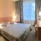 Комната с кроватью размера «king-size» в отеле «Звездный», Санкт-Петербург