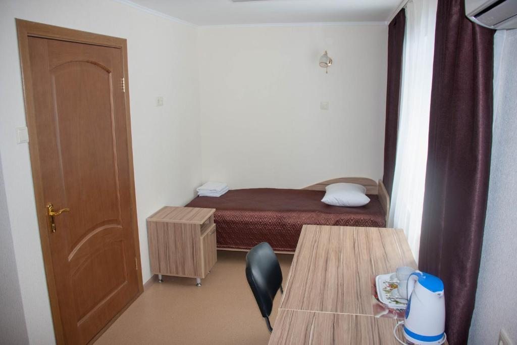 Двухместный (Двухместный номер с 2 отдельными кроватями - Подходит для гостей с ограниченными физическими возможностями) отеля SamGUPS, Самара