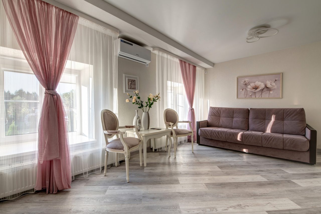 De Luxe (Люкс улучшенный), Отель Павлова Поляна