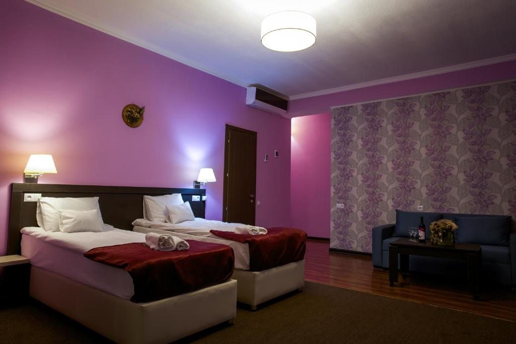 Сьюит (Классический люкс) отеля Terrace Avlabari By Log Inn, Тбилиси