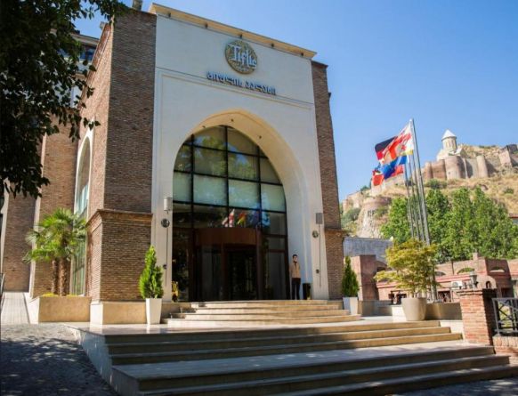 Отель Tiflis Palace