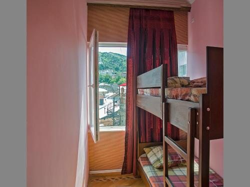Двухместный (Двухместный номер эконом-класса с 2 отдельными кроватями) гостевого дома TiflisLux Boutique, Тбилиси