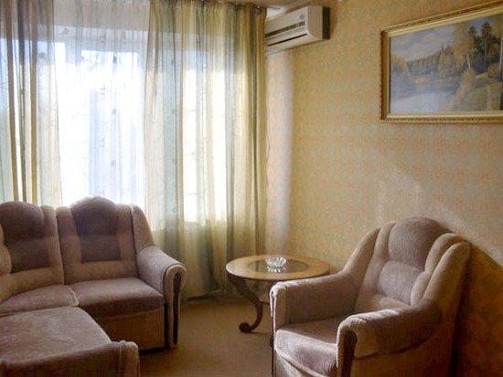 Пятиместный (Двухкомнатный) гостиницы Солнечная, Азов