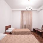 Номер с двумя раздельными кроватями комфортного размера