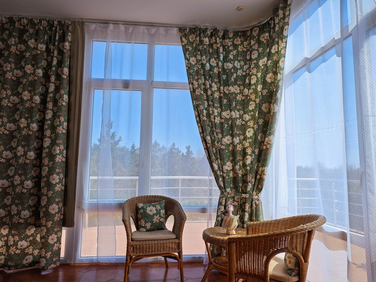 Полулюкс, Отель Колыбель Коктебеля