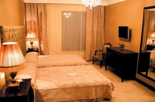 Двухместный (Двухместный номер «Комфорт» с 1 кроватью или 2 отдельными кроватями) отеля Вере Палас, Тбилиси