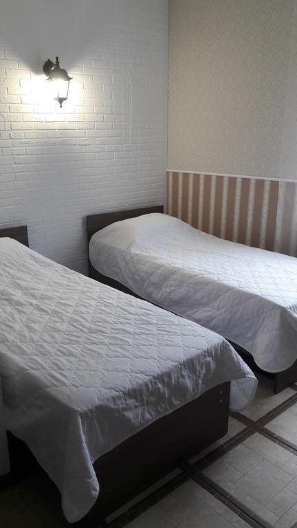 Двухместный (Двухместный номер с 2 отдельными кроватями и ванной комнатой) гостевого дома Gala, Хадыженск