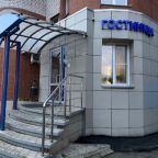вход в гостиницу