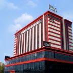 Фасад отеля «Форум Плаза» 4*, Краснодар