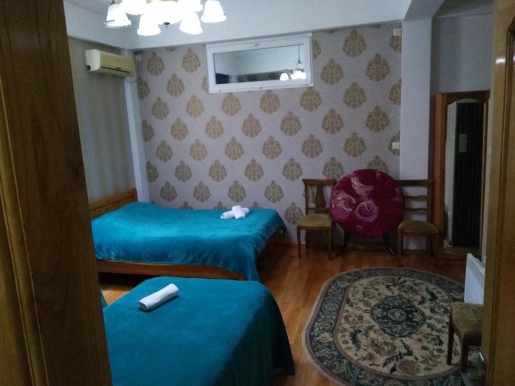 Четырехместный (Четырехместный номер эконом-класса) отеля Dzveli Batumi, Батуми