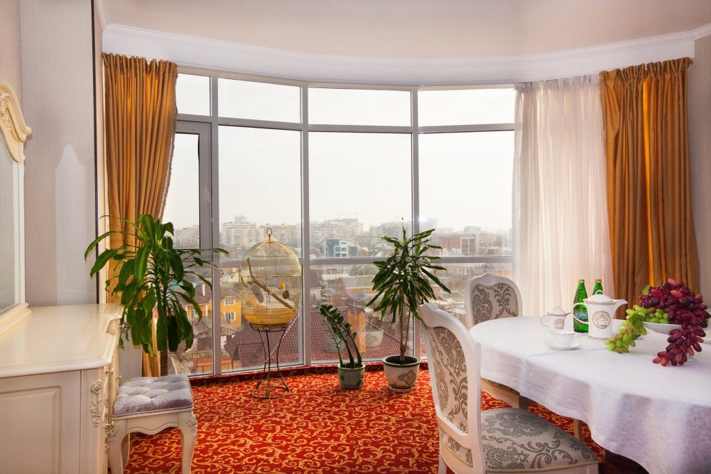 Люкс (Панорамный одноместный) гранд отеля Уют, Краснодар